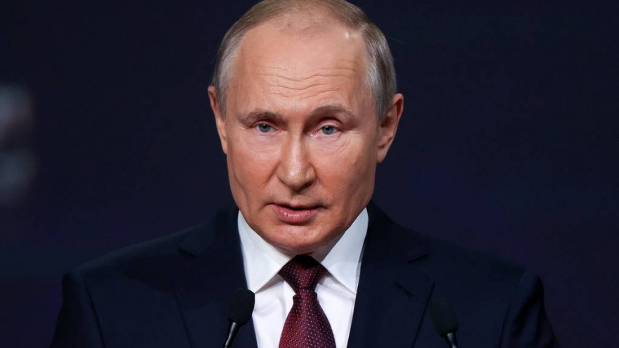 Tổng thống Putin: Nga có trách nhiệm giúp đỡ các nước về vaccine ngừa Covid-19