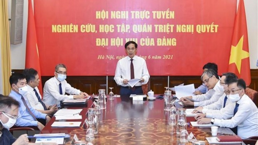 Vietnamese representative agencies abroad study Party Resolution