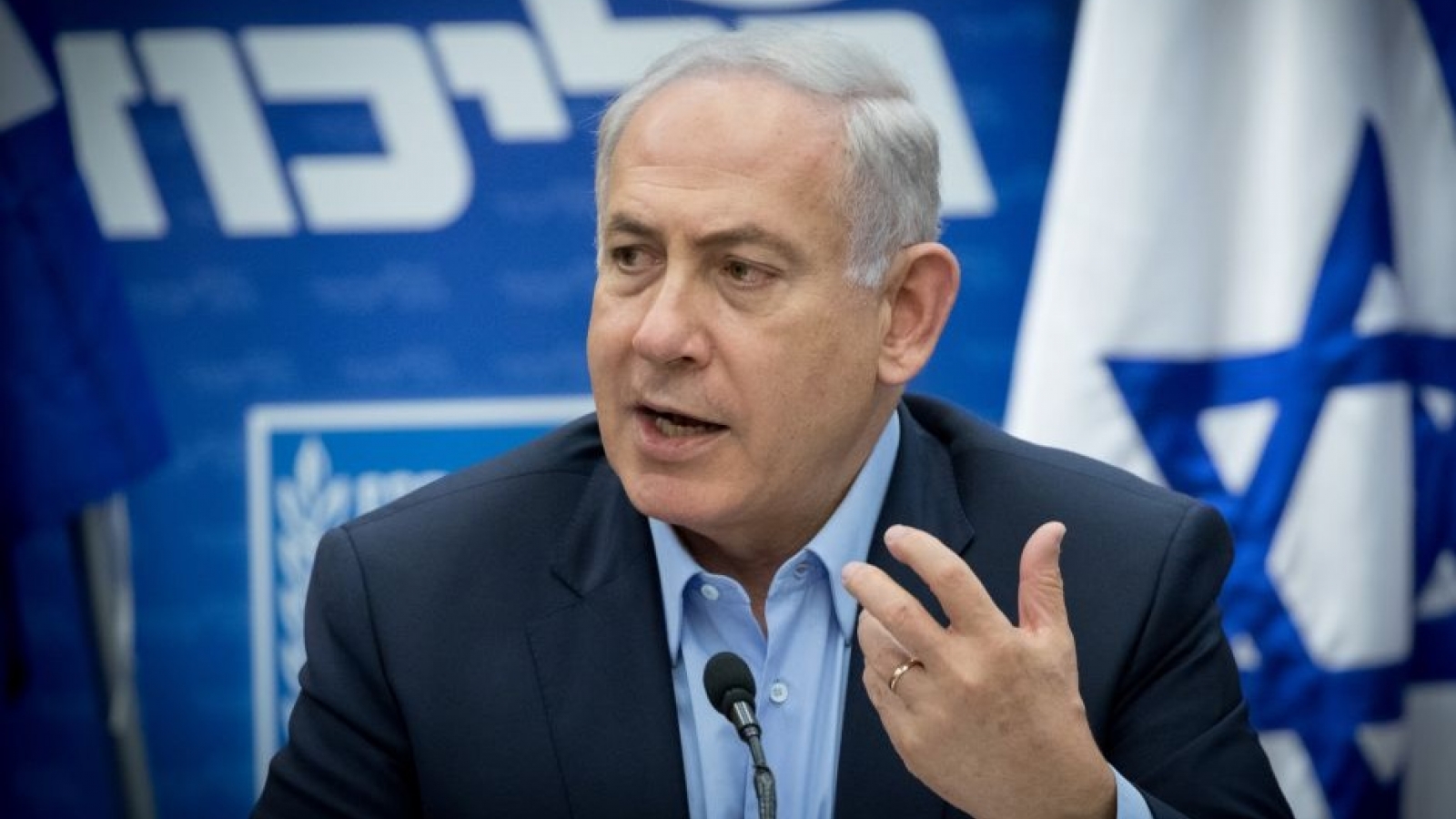 Israel tuyên bố đáp trả mạnh mẽ chưa từng thấy sau khi bị Iran tập kích