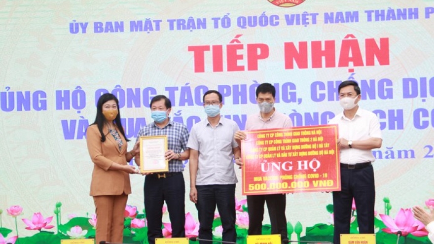 Hà Nội tiếp nhận hơn 20 tỷ đồng ủng hộ mua vaccine Covid-19