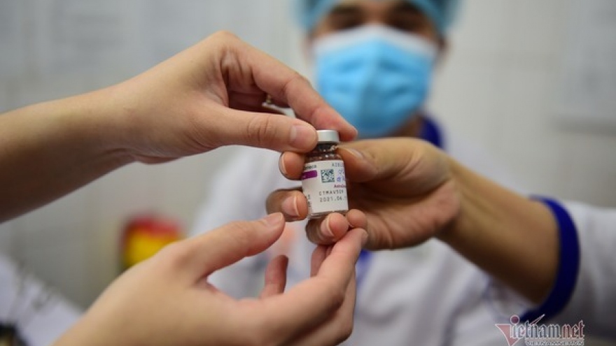 Tin vui từ Bộ Tài chính: Đã lo đủ tiền mua vắc xin cho toàn dân
