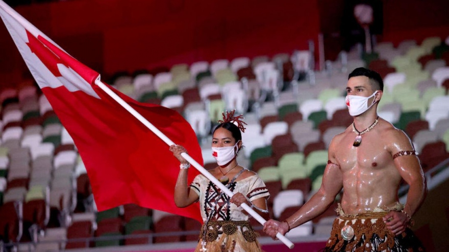 Võ sĩ cởi trần liên tiếp gây sốt ở lễ khai mạc Olympic