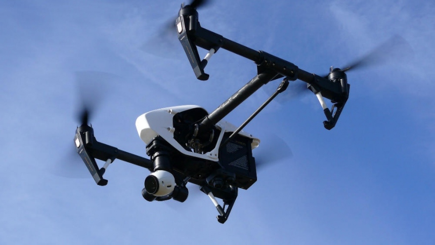 Thuật toán mới giúp drone đánh bại con người