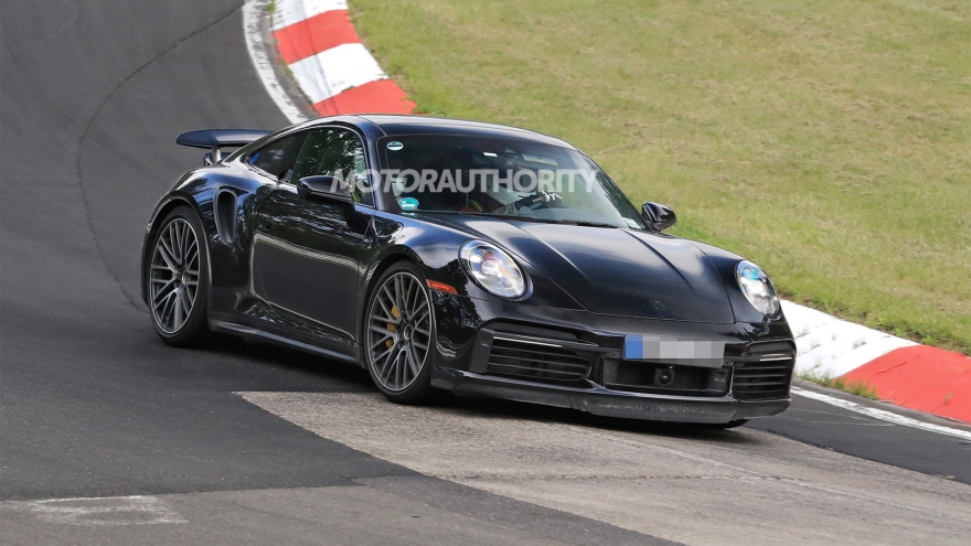 Porsche thử nghiệm 911 Turbo S E-Hybrid tại Nurburgring