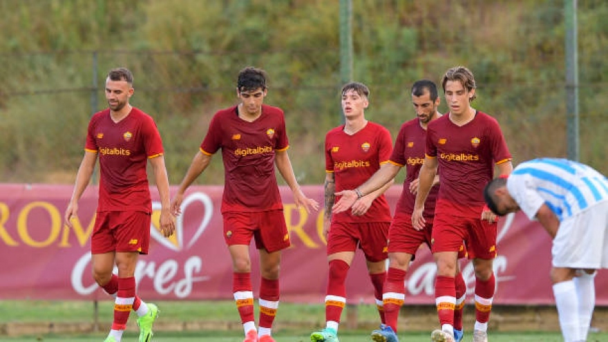 HLV Mourinho giúp AS Roma có chiến thắng 10-0