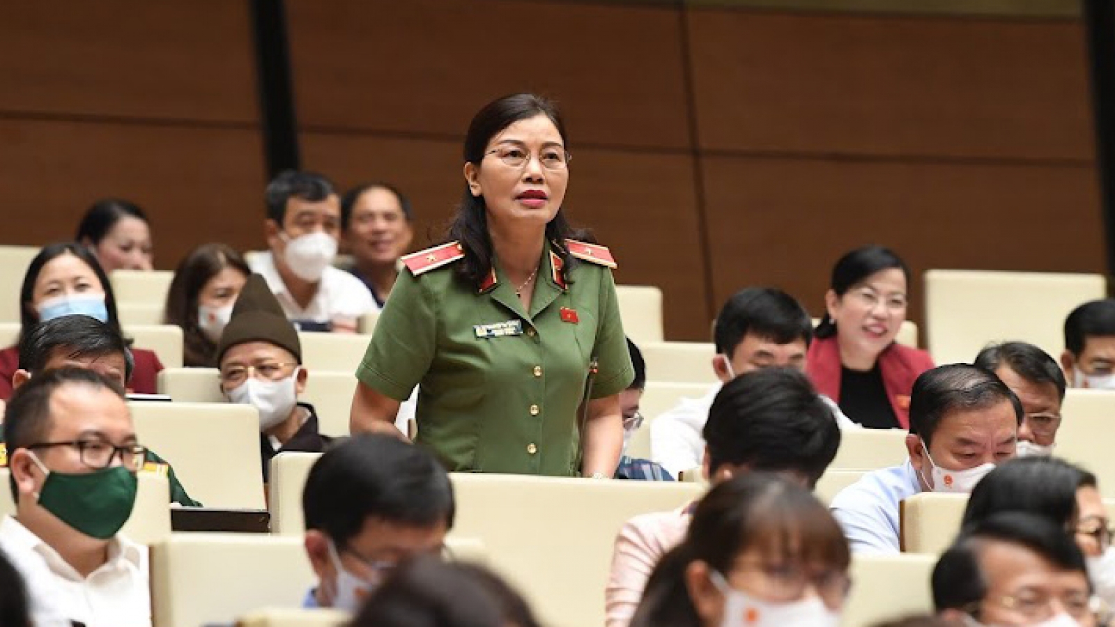 Quốc hội thảo luận về giảm nghèo bền vững và xây dựng nông thôn mới 