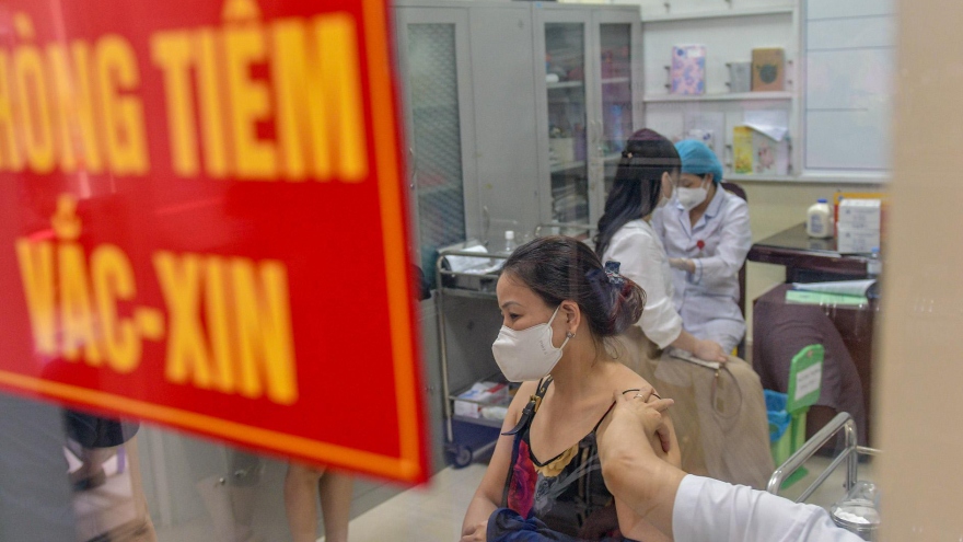 Hanoi rolls out largest-ever inoculation campaign