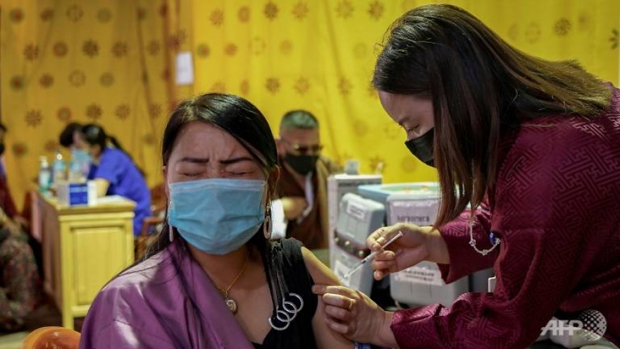 Bhutan tiêm mũi vaccine Covid-19 thứ 2 cho hầu hết người trưởng thành trong 1 tuần