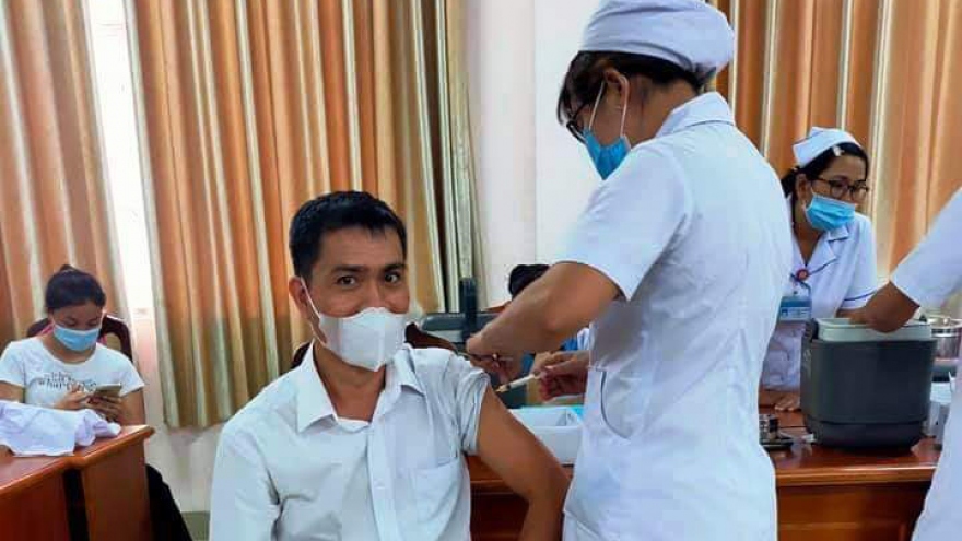 Bình Dương triển khai tiêm 1 triệu liều vaccine Covid-19 cho người dân