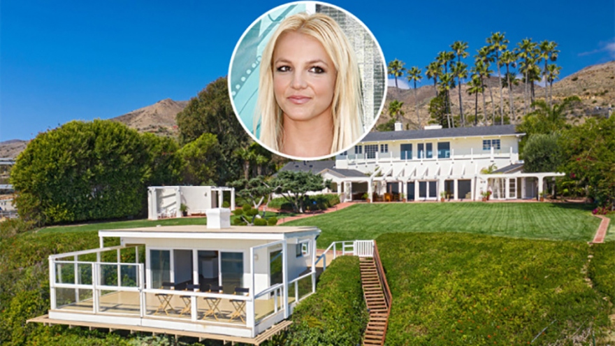 Biệt thự nơi Britney Spears quay MV "Sometimes" được rao bán với giá hơn 44 triệu USD