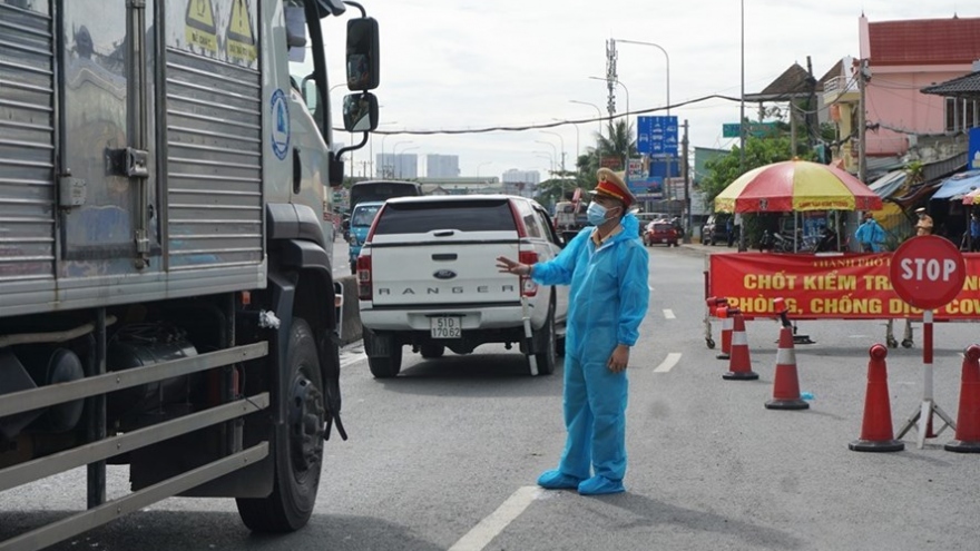 Để vận tải hàng hóa không bị ách tắc, cần thống nhất “luồng xanh” 