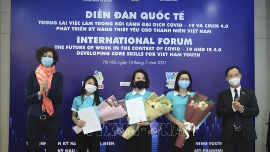 Ten more Vietnamese elected as ambassadors of vocational skills