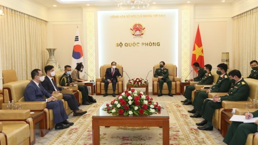 Vietnam beefs up defence ties with RoK, India