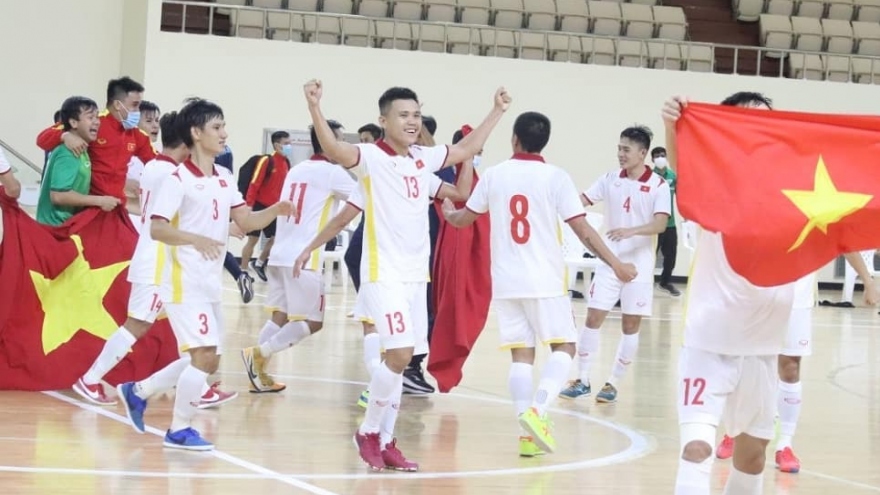 ĐT Futsal Việt Nam giao hữu với quân xanh chất lượng