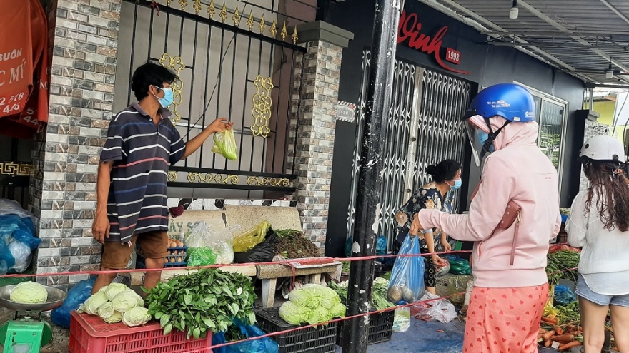 Tiền Giang: Hàng hóa thiết yếu vẫn đủ dù đóng cửa nhiều chợ