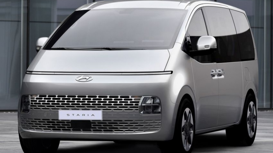 Hyundai Staria ra mắt tại Thái Lan với hình dáng mượt mà