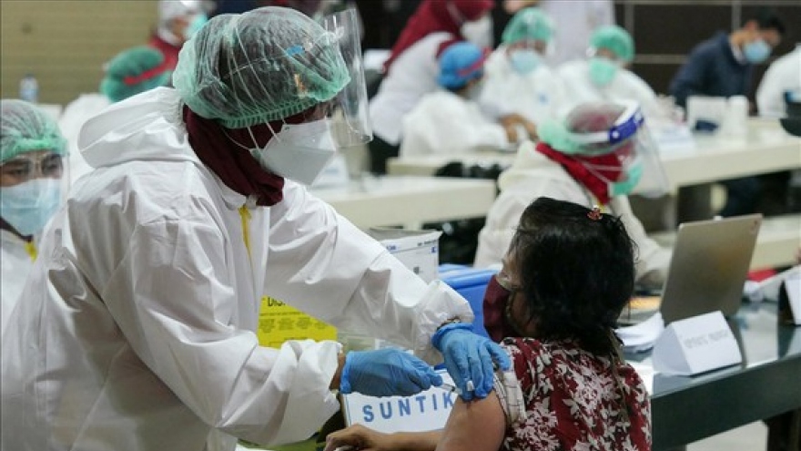 Covid-19 tấn công dữ dội, Đông Nam Á tìm cách đa dạng nguồn cung vaccine