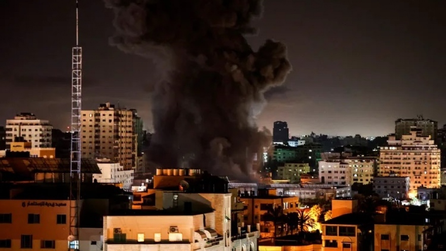 Israel lại không kích Dải Gaza