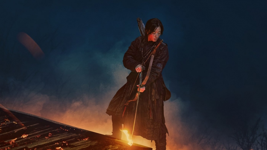 Ngoại truyện "Kingdom" tung poster mới của "mợ chảnh" Jun Ji Hyun trước thềm lên sóng