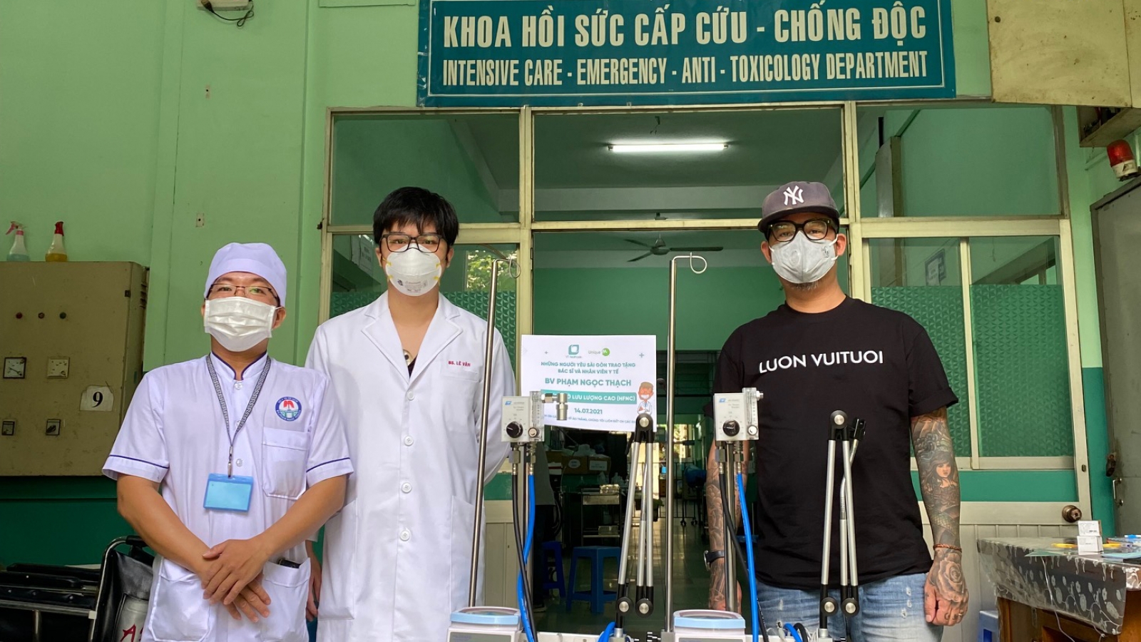 Hội nữ doanh nhân kiều bào Australia mua 2 máy trợ thở cho bệnh viện ở TP.HCM