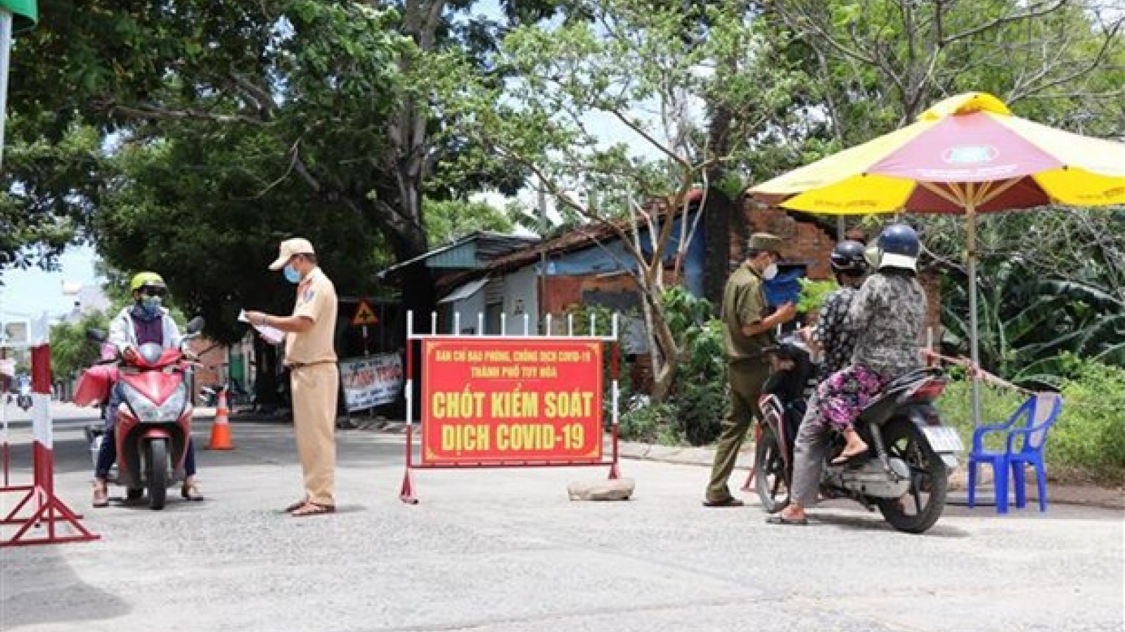 Official dispatch on strengthening COVID-19 prevention and control