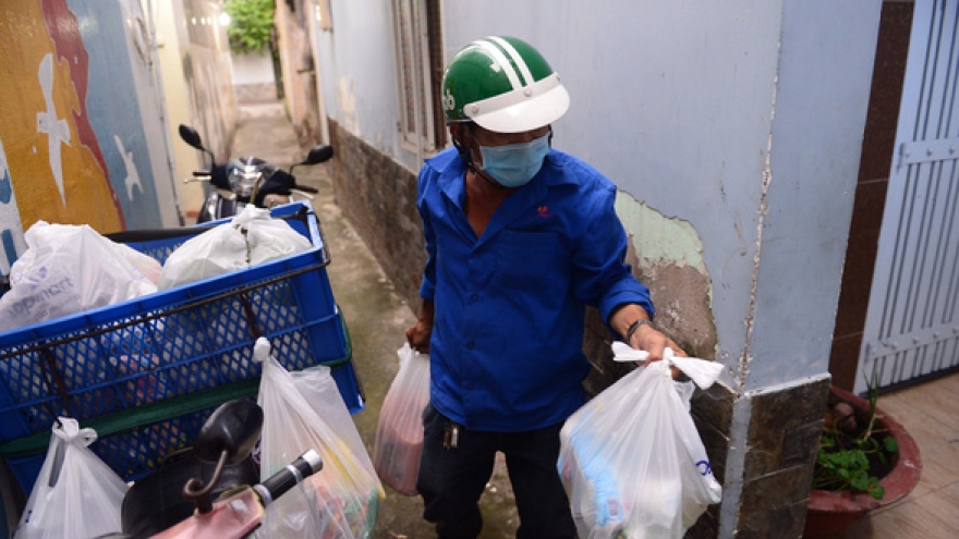 Lượng hàng về chợ tăng dần, giá thực phẩm hạ nhiệt