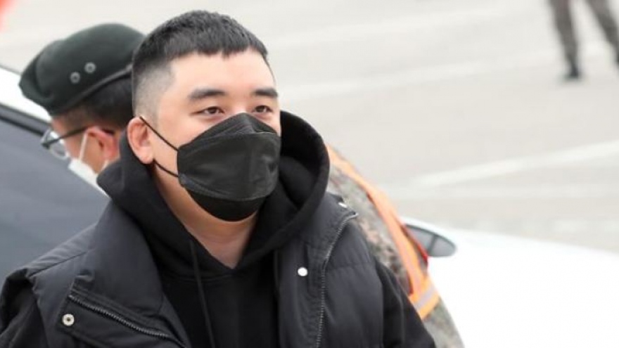 Seungri (Bigbang) đối mặt mức án 5 năm tù vì bê bối mại dâm, cờ bạc