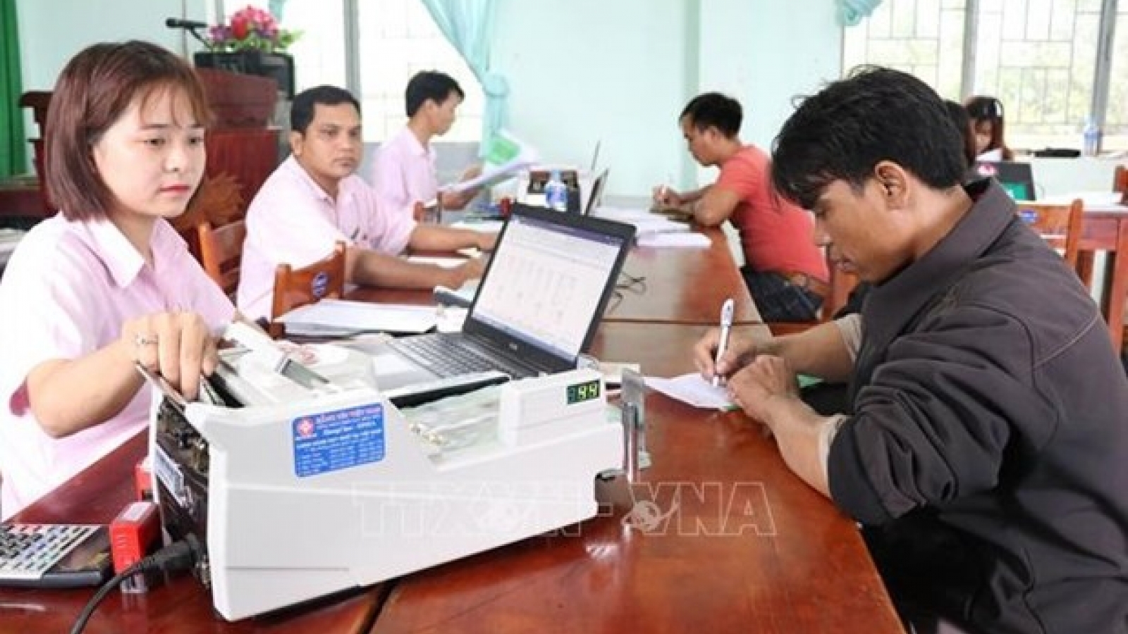 Nearly 1.3 million poor, near-poor households provided with social policy bank loans