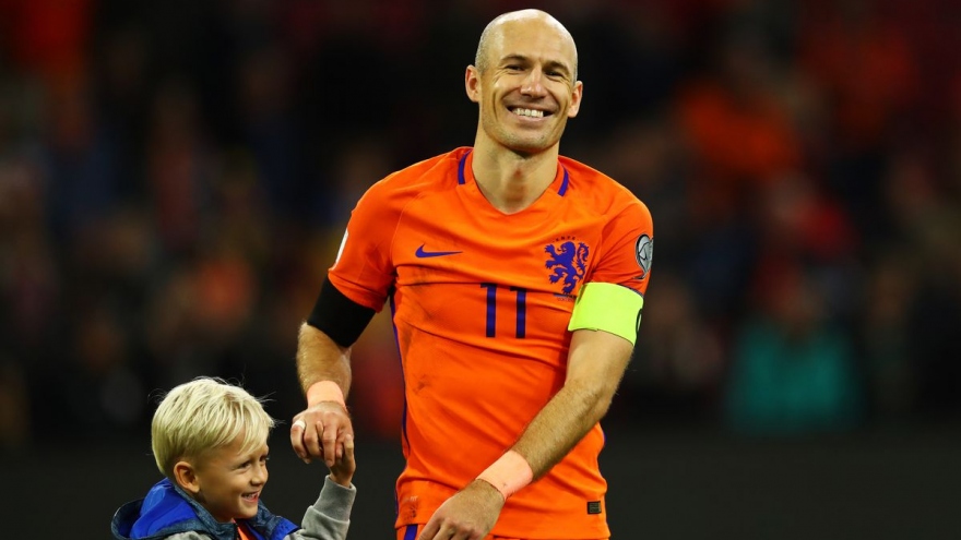 Arjen Robben tuyên bố giải nghệ lần thứ 2