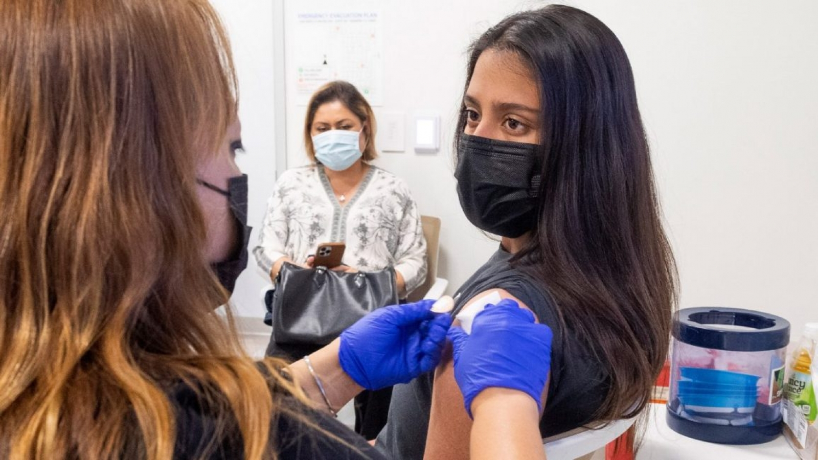 Tại sao bạn không nên bỏ qua mũi tiêm vaccine COVID-19 thứ 2?