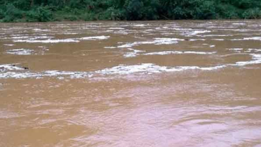 Lào Cai: Một phụ nữ trượt chân tử vong dưới sông