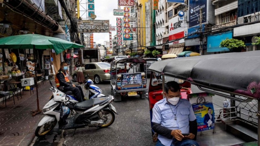 Số ca Covid-19 tăng gấp 10, Thái Lan khó đạt mục tiêu mở cửa hoàn toàn