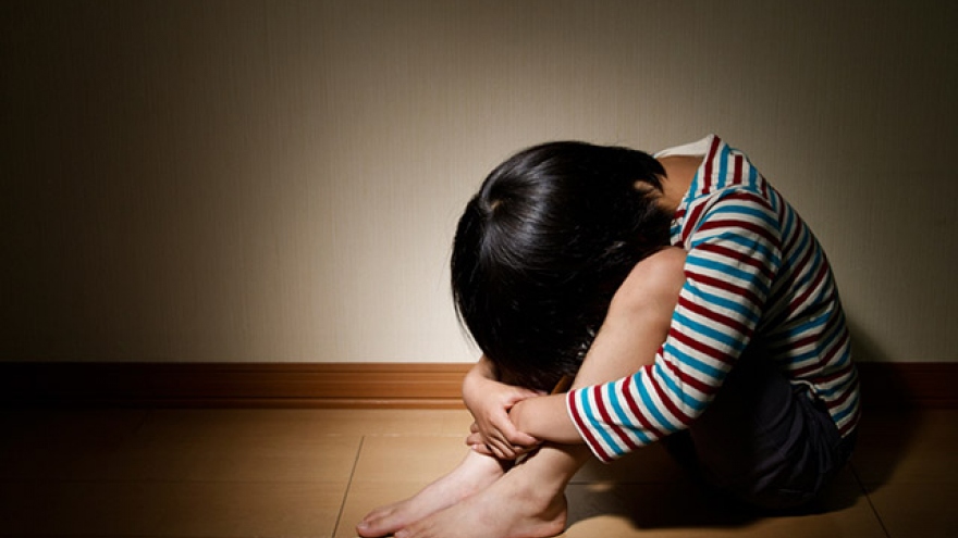 Cha mẹ làm gì để giải quyết những mâu thuẫn với con trong gia đình?