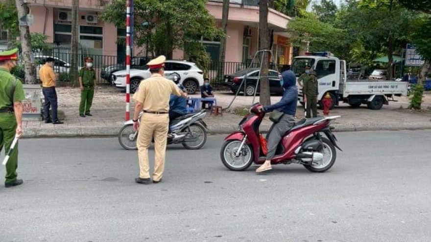 Sau 5 ngày giãn cách, Hà Nội xử phạt gần 5 tỷ đồng tiền vi phạm phòng chống dịch