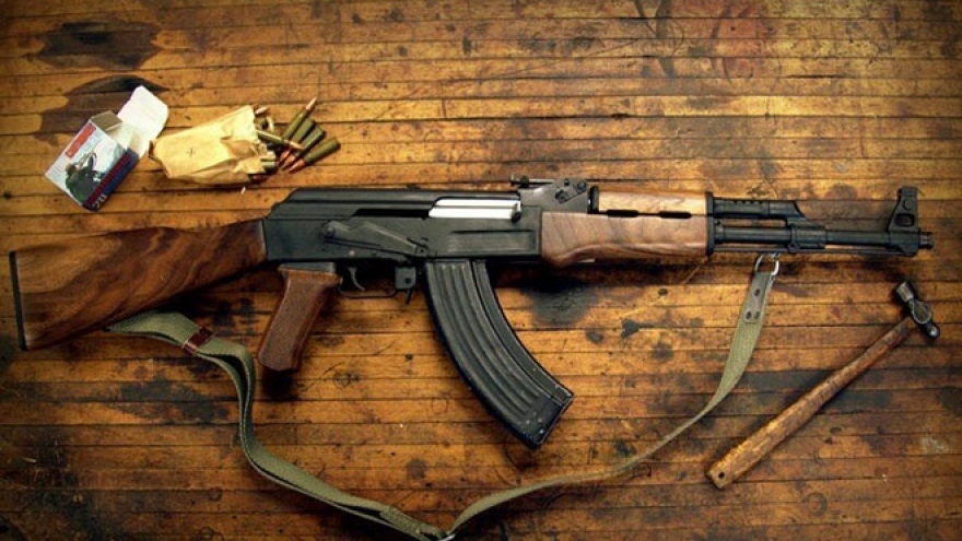 Soi uy lực của súng trường Nga: AK-47 và AK-74