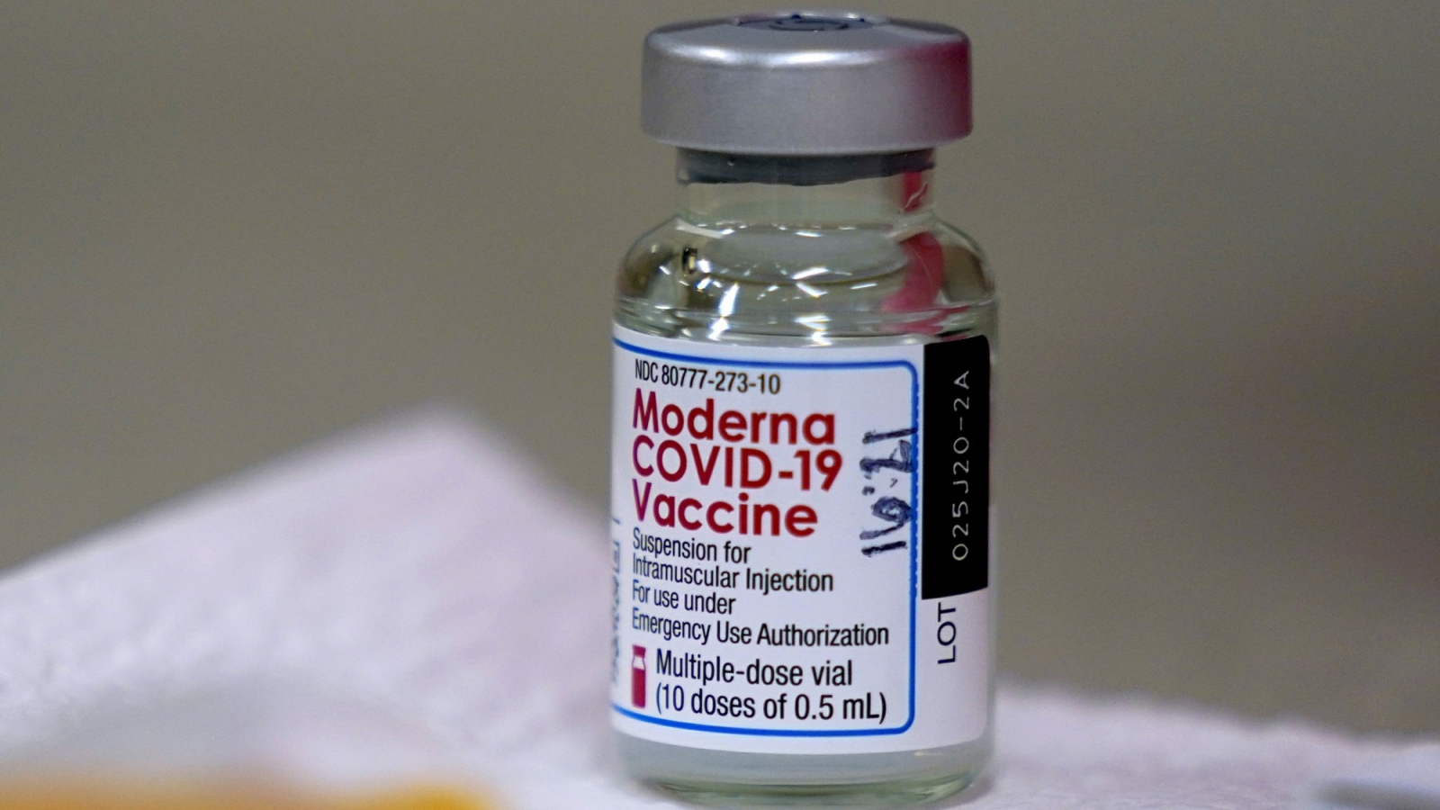 Bộ Y tế đề nghị TP.HCM trả lời về việc mua 5 triệu liều vaccine Moderna