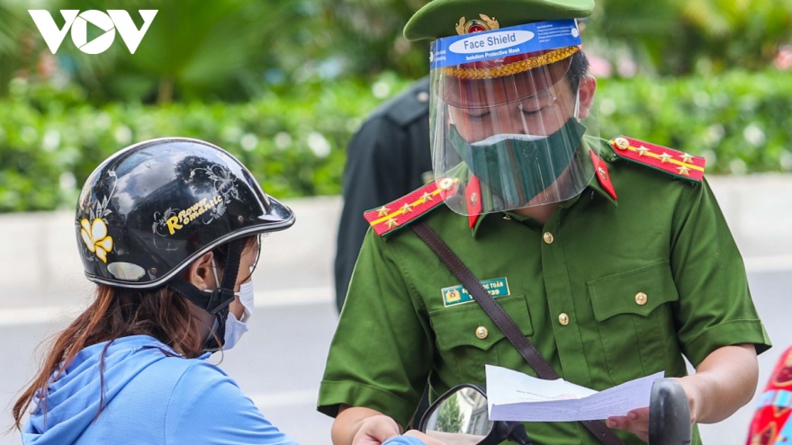 Ảnh: 6 tổ "cơ động mạnh" ở Hà Nội xử lý hàng loạt trường hợp vi phạm