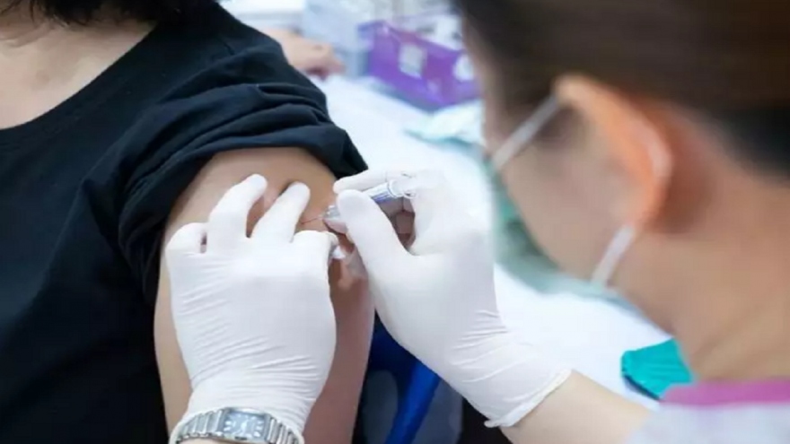 Tiêm vaccine COVID-19 có an toàn cho những người bị bệnh tim?