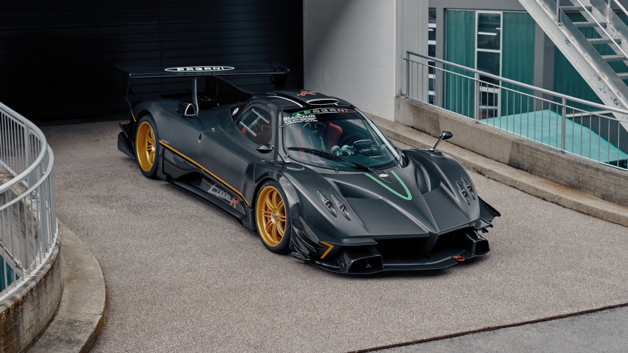 Cận cảnh hàng hiếm Pagani Zonda R Evolution giới hạn chỉ 10 chiếc