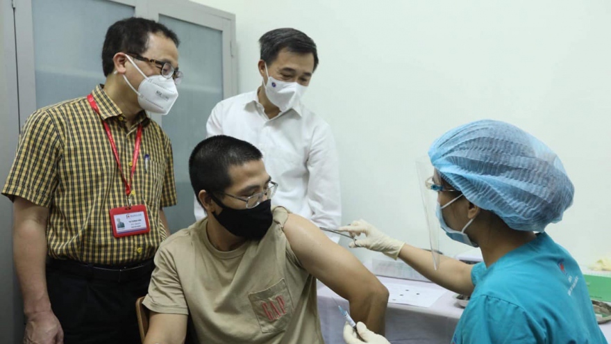 100 tình nguyện viên Hà Nội tiêm thử nghiệm lâm sàng vaccine ARCT-154 