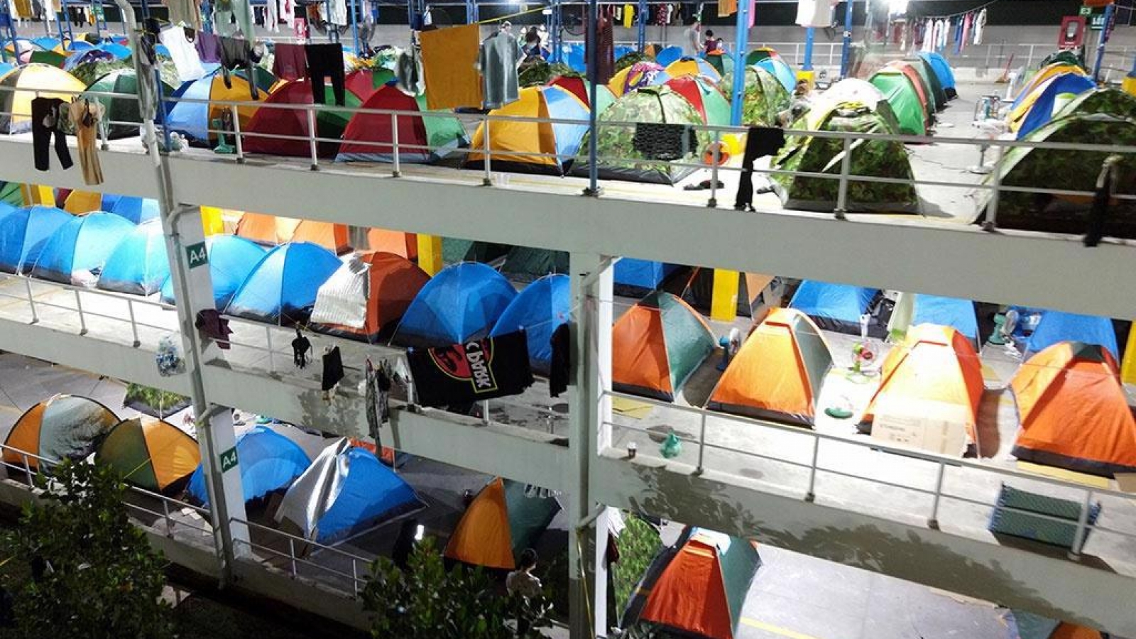 Phương án “3 tại chỗ” và “1 cung đường 2 điểm đến” lộ nhiều bất cập