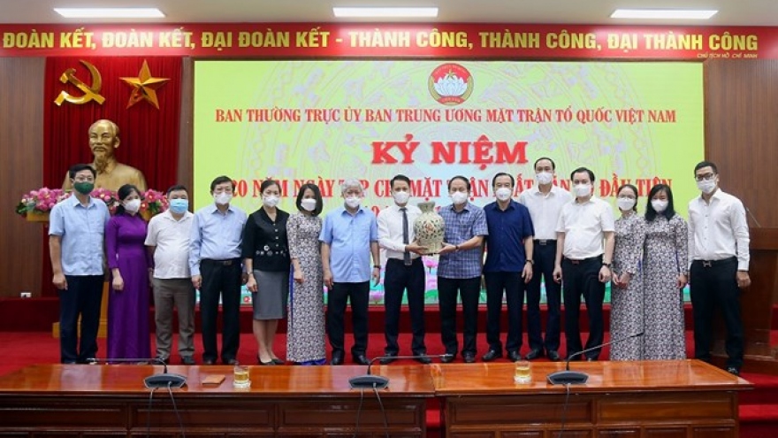 Tạp chí Mặt trận kỷ niệm 20 năm xuất bản số đầu tiên