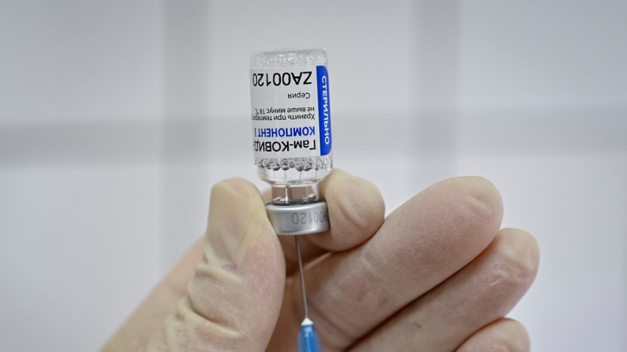 Hungary sẽ sản xuất vaccine Sputnik V trong năm 2022