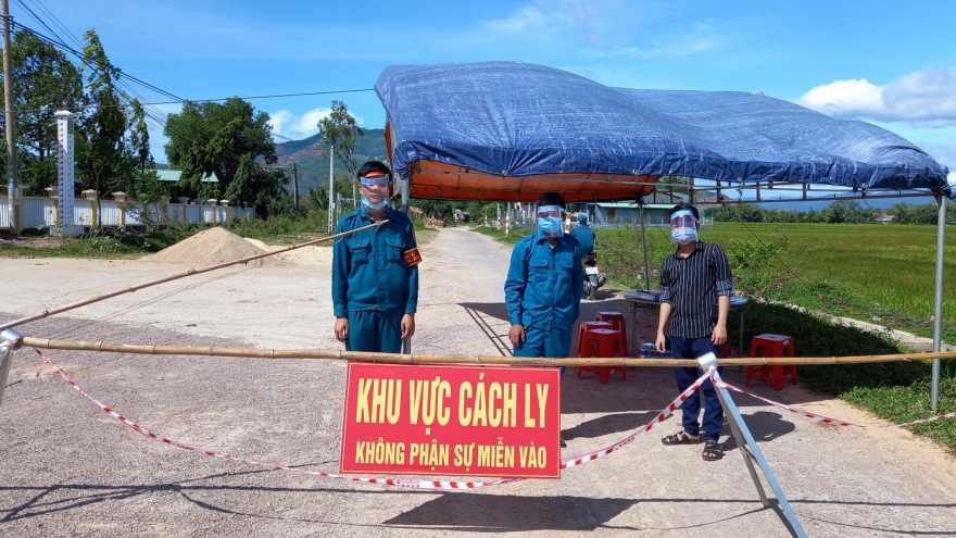 Bình Định: Tạm đình chỉ công tác Bí thư và Chủ tịch phường vì để dịch lây lan