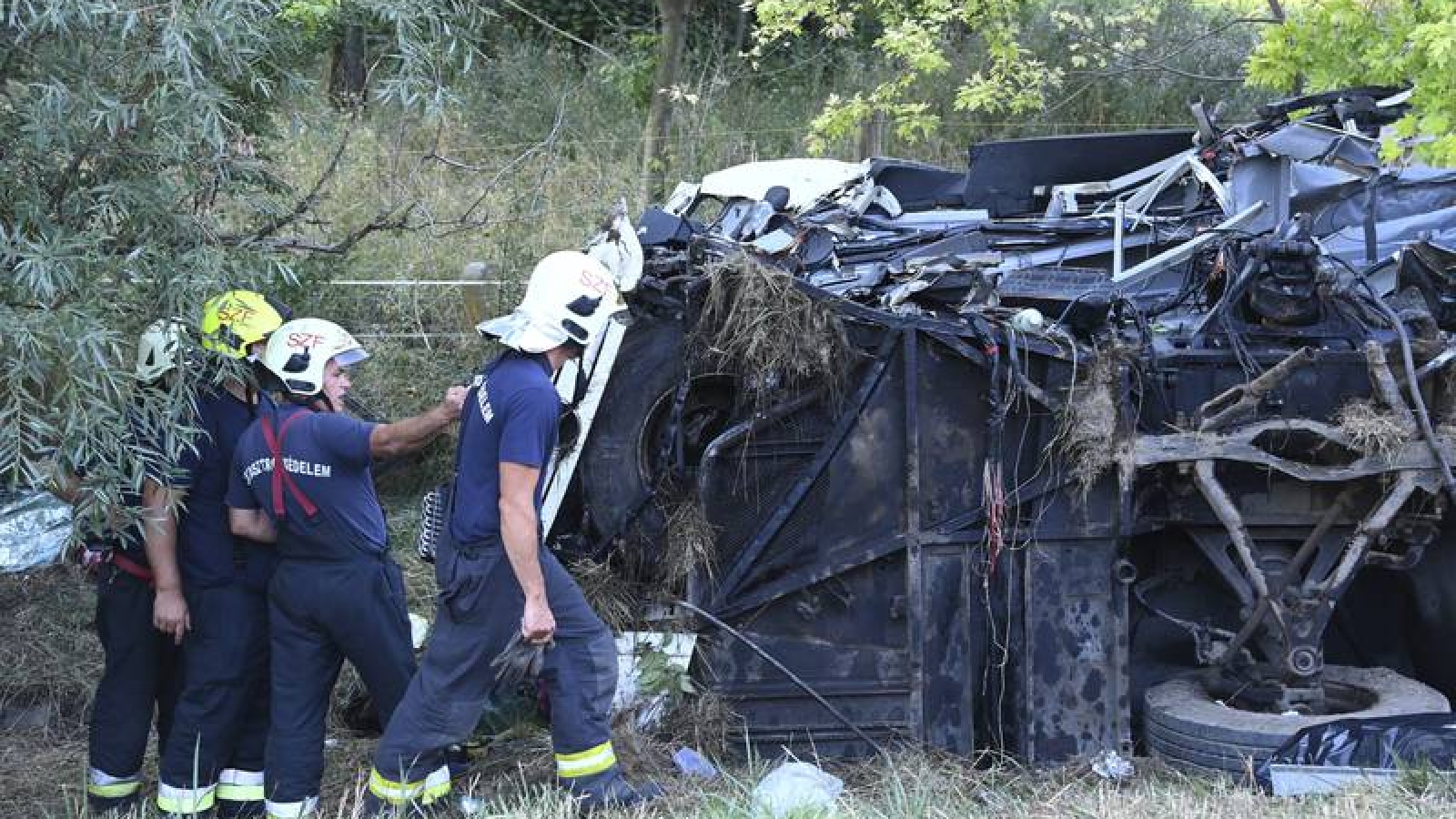 Tai nạn xe buýt kinh hoàng ở Hungary, 8 người thiệt mạng và hàng chục người bị thương