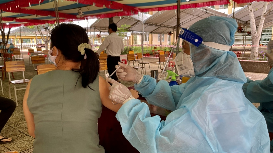 Bà Rịa – Vũng Tàu tiêm vaccine đúng tiến độ nhưng do hệ thống cập nhật không kịp