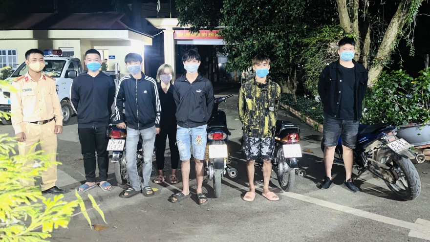 Xử lý nhóm thanh, thiếu niên lạng lách, bốc đầu xe ở Sơn La