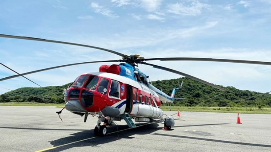 Helicopter carrying COVID-19 vaccine to Con Dao island