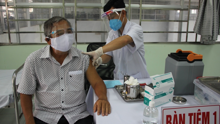  Hậu Giang đã tiêm vaccine cho hơn 40.000 người