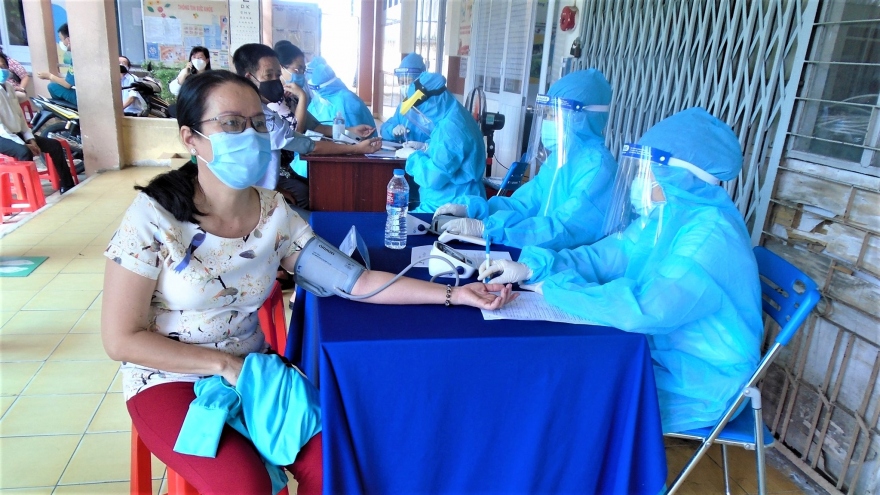 Kiến nghị tiêm vaccine mũi 2 cho 250.000 công nhân tại TP.HCM